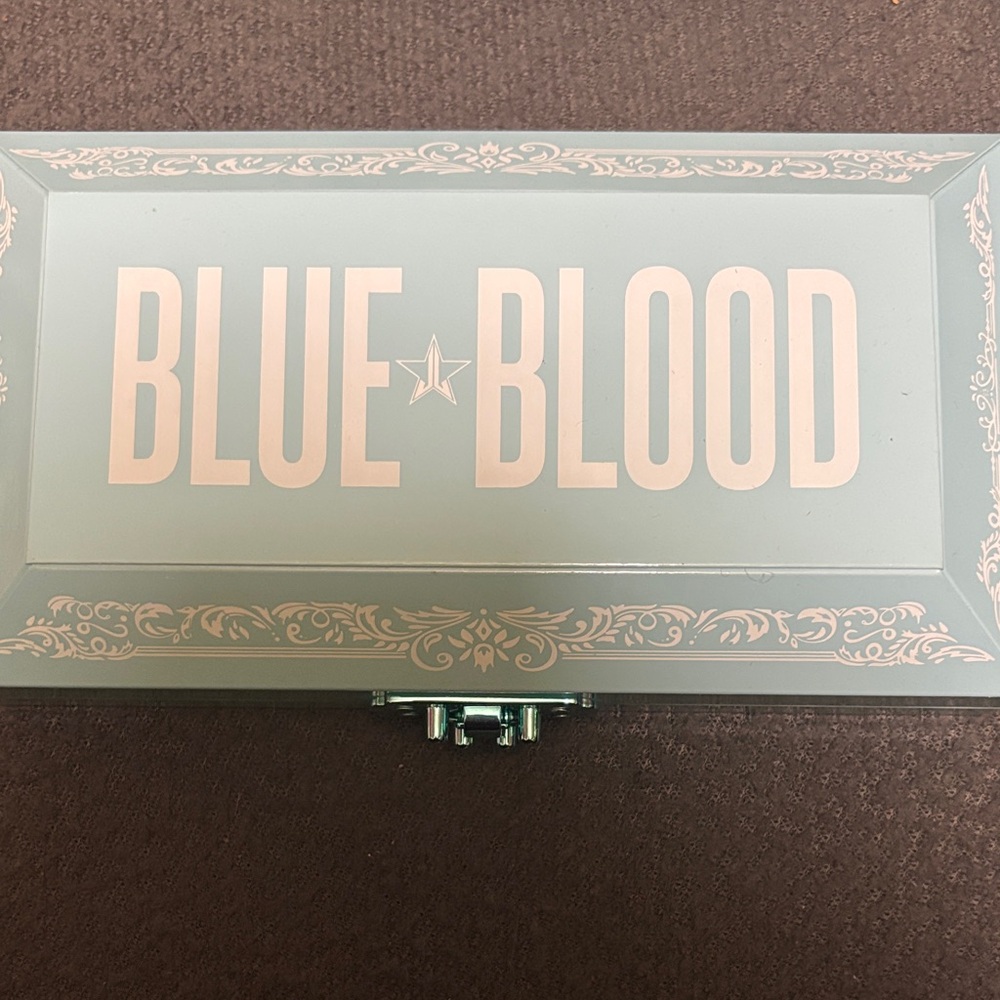Jeffree Star Blue Blood Palette